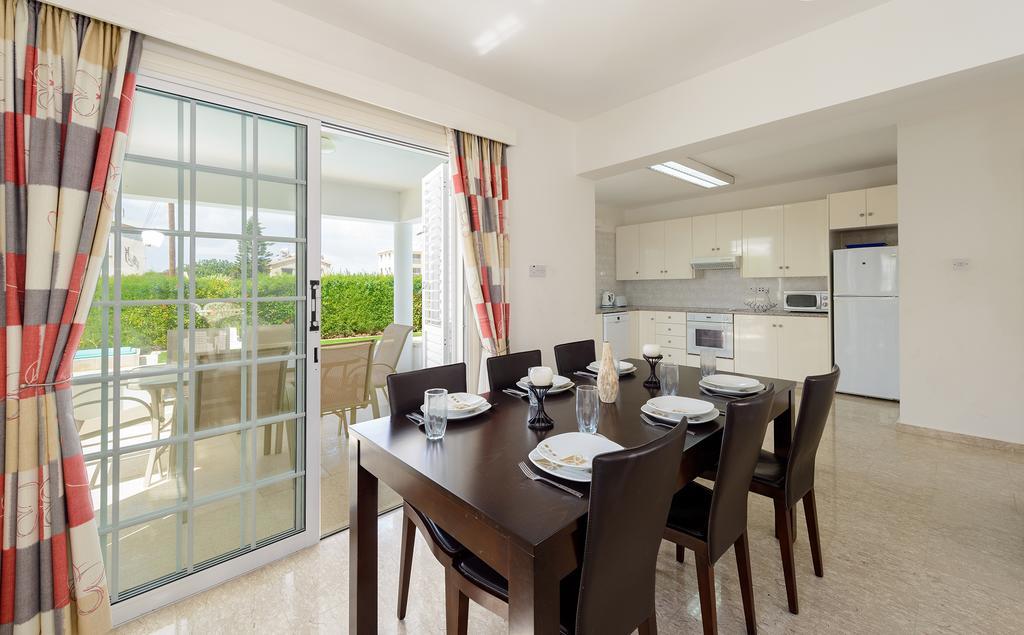 Merab Center Villas 아이아 나파 외부 사진